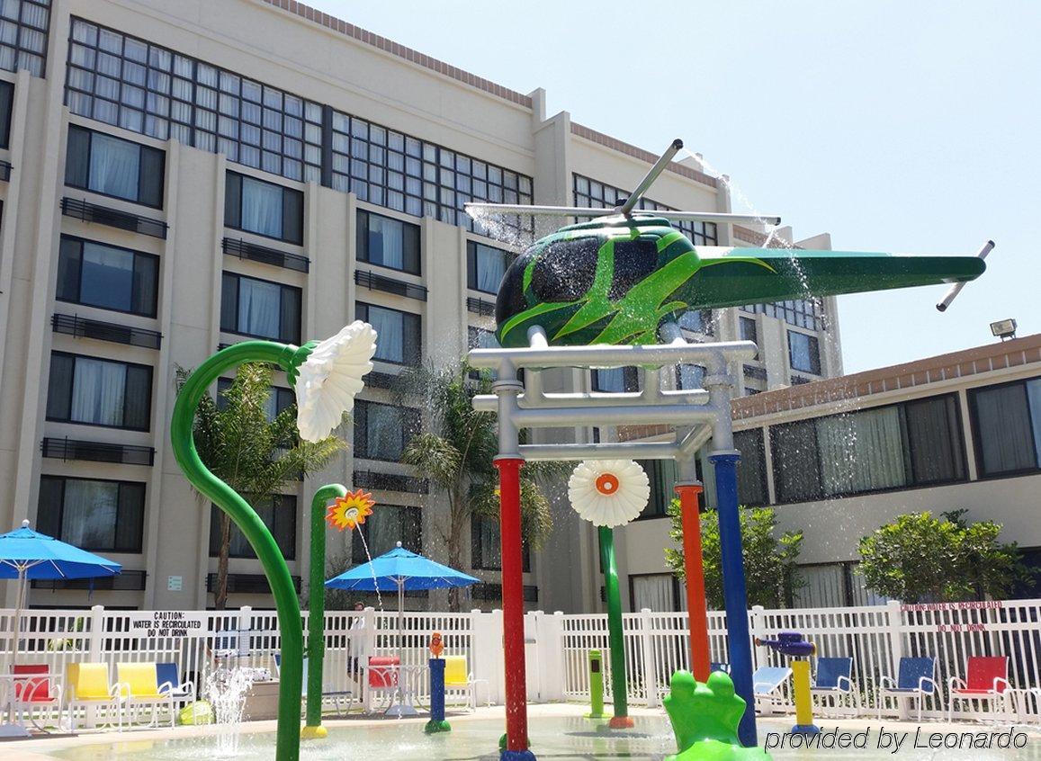 Holiday Inn Hotel & Suites Anaheim By Ihg Eksteriør billede