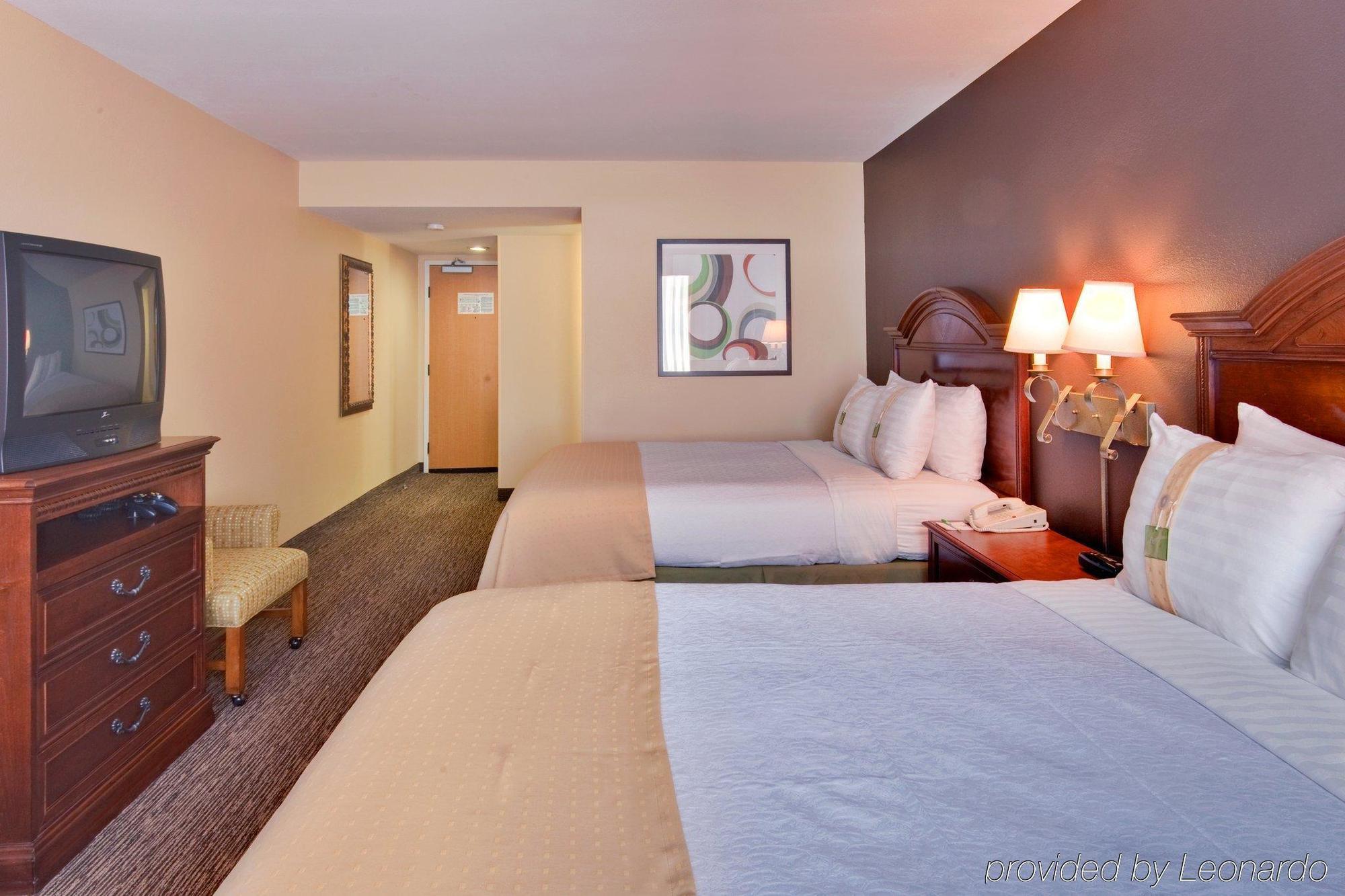Holiday Inn Hotel & Suites Anaheim By Ihg Eksteriør billede