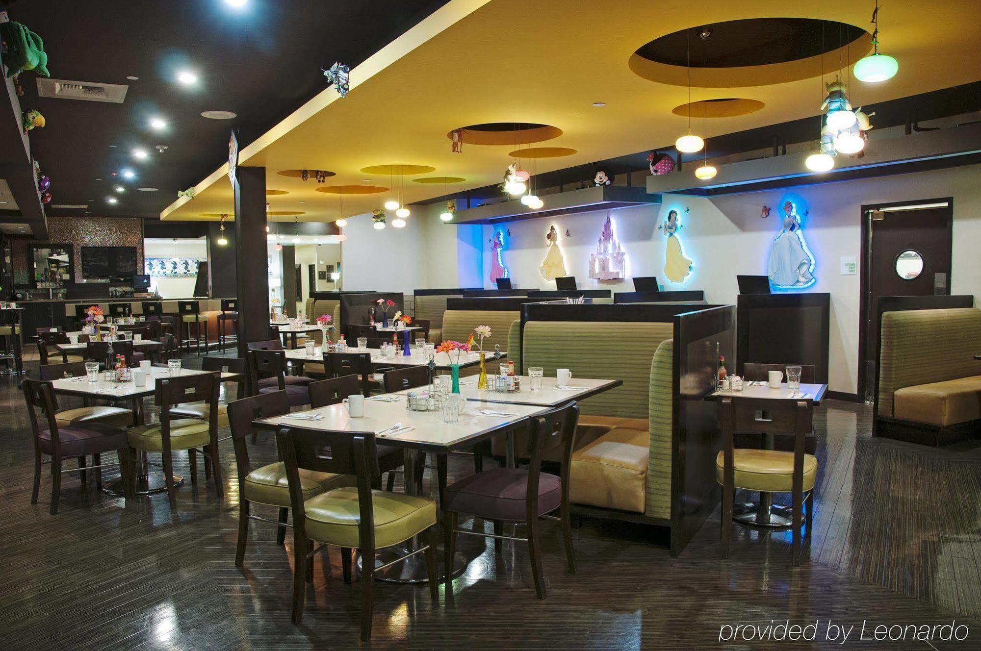 Holiday Inn Hotel & Suites Anaheim By Ihg Eksteriør billede